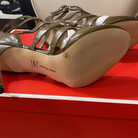 I N C brand new high Heel. - Picture 8 of 8